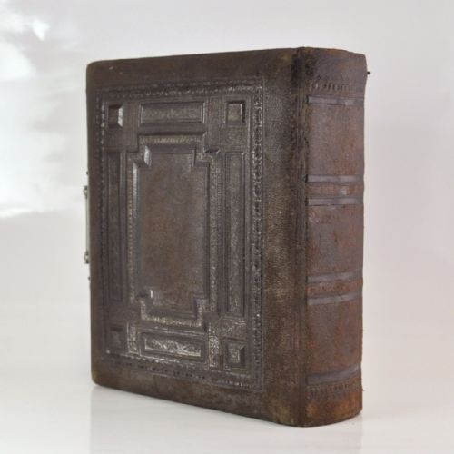 SUPERB VICTORIAN PHOTOCARTE DE VISITE ALBUM - ADDITIONAL PHOTO 2