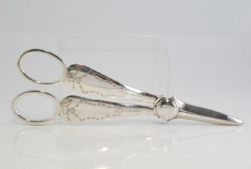 PRETTY SILVER PLATED GRAPE SCISSORS C 1920 - ADDITIONAL PHOTO 3