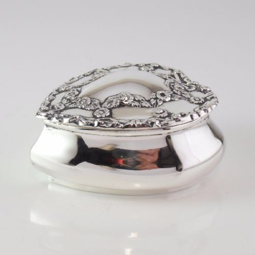 VICTORIAN SILVER HEART SHAPED BOX HENRY MATTHEWS BIRMINGHAM 1900 NJL11085 - ADDITIONAL PHOTO 1