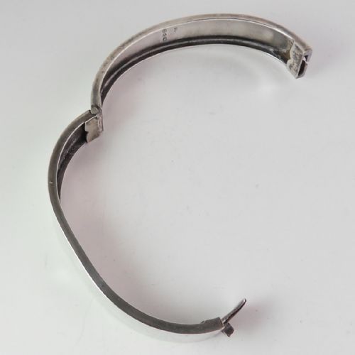VICTORIAN ENGRAVED SILVER BANGLE CHESTER 1885 - ADDITIONAL PHOTO 4
