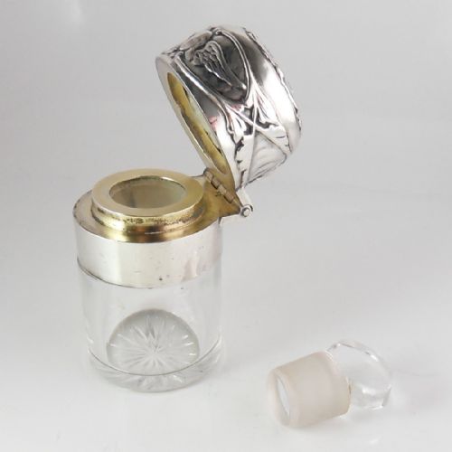 edwardian smelling salts bottle with reynolds angels - CATEGORY: ANTIQUE SILVER - DATED EDWARDIAN