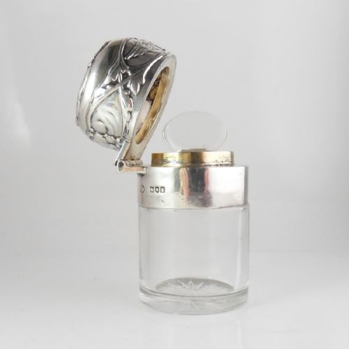 EDWARDIAN SMELLING SALTS BOTTLE WITH REYNOLDS ANGELS - ADDITIONAL PHOTO 1