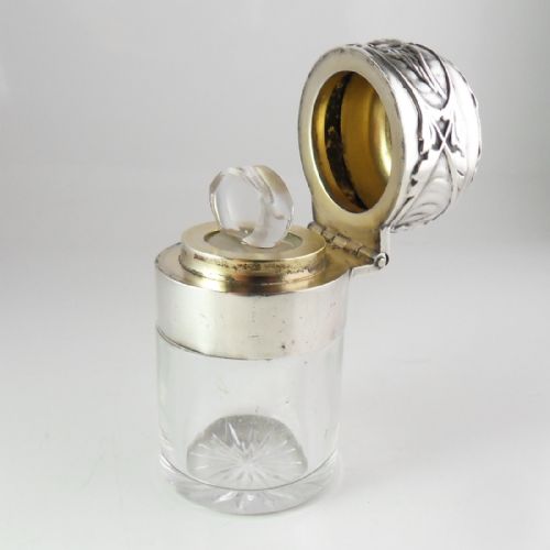 EDWARDIAN SMELLING SALTS BOTTLE WITH REYNOLDS ANGELS - ADDITIONAL PHOTO 10