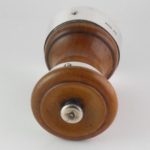 SILVER MOUNTED FRUITWOOD PEPPER MILL SHEFFIELD 1910 - ADDITIONAL PHOTO 4