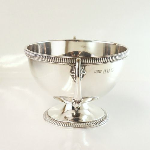 IRISH SILVER TWIN HANDLED BOWL DUBLIN 1913 - ADDITIONAL PHOTO 3