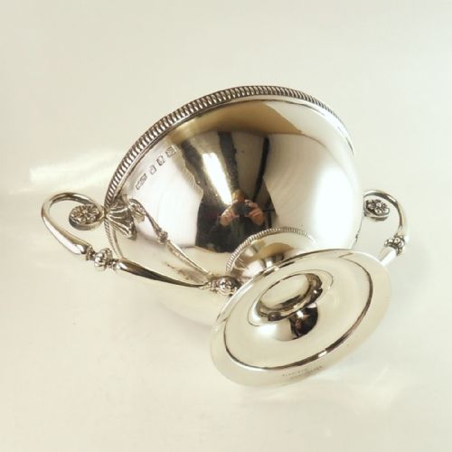 IRISH SILVER TWIN HANDLED BOWL DUBLIN 1913 - ADDITIONAL PHOTO 5