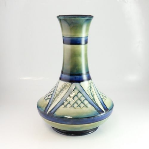rare signed william mooorcroft corn pattern vase - CATEGORY: ANTIQUE VASES - DATED 1940