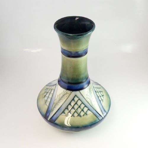 RARE SIGNED WILLIAM MOOORCROFT CORN PATTERN VASE - ADDITIONAL PHOTO 1