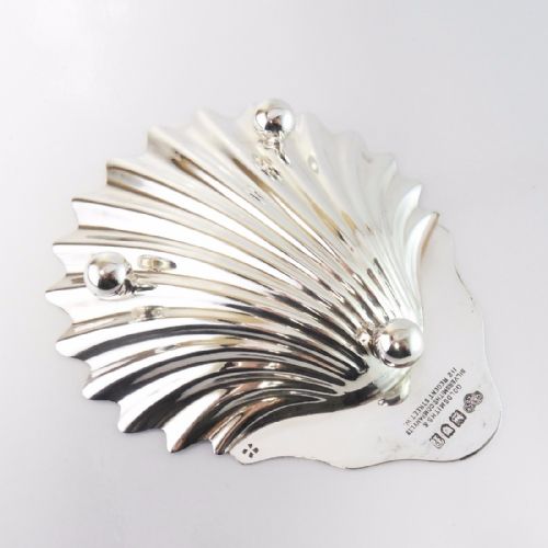SILVER SHELL DISH LONDON 1901 BY GOLDSMITHS - ADDITIONAL PHOTO 5