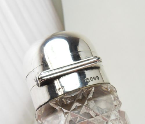 SILVER CUT GLASS PERFUME BOTTLE LONDON 1882 - ADDITIONAL PHOTO 5