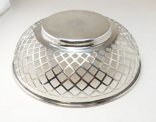 SOLID SILVER OPENWORK BOWL CHESTER 1913 - ADDITIONAL PHOTO 3