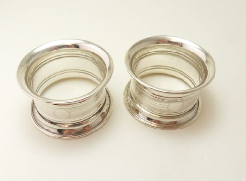 PAIR OF SILVER NAPKIN RINGS CHESTER 1926 - ADDITIONAL PHOTO 1