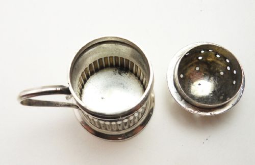 VICTORIAN SILVER DREDGER PEPPERETTE BIRMINGHAM 1896 - ADDITIONAL PHOTO 3