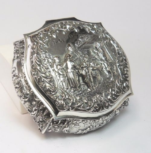 DUTCH SILVER EMBOSSED TRINKET BOX 'PASTORAL SCENE' AMSTERDAM 1926 - ADDITIONAL PHOTO 1