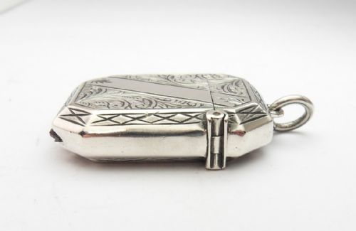 UNUSUALLY SHAPED SILVER VESTA CASE CHESTER 1903 - ADDITIONAL PHOTO 3