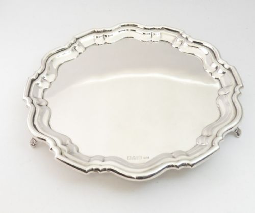 fine solid silver salver chester 1923 - CATEGORY: ANTIQUE SILVER - DATED 1930