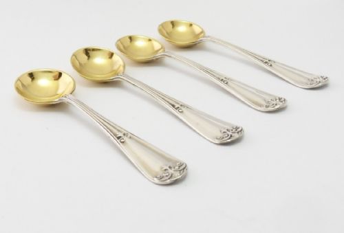 4 SILVER GILDED SALT SPOONS SHEFFIELD 1880 WALKER HALL - ADDITIONAL PHOTO 2