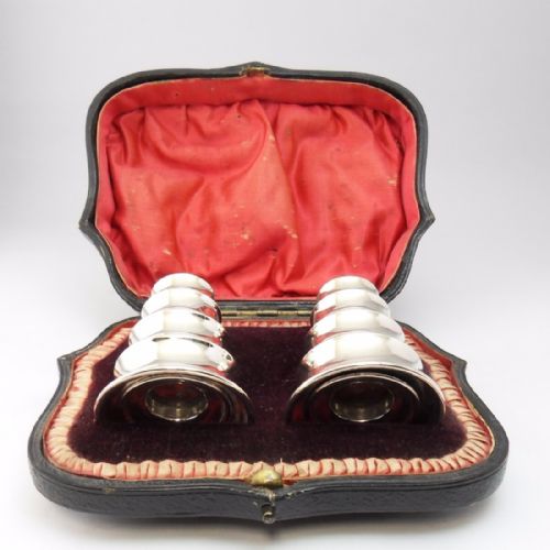CASED PAIR OF SILVER PAGODA PEPPERS LONDON 1904 - ADDITIONAL PHOTO 1