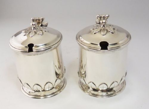 FINE PAIR SILVER MUSTARD POTS BIRMINGHAM 1924 - ADDITIONAL PHOTO 7