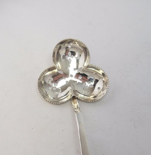 CLOVER SHAPED SUGAR SIFTER SPOON BIRMINGHAM 1904 - ADDITIONAL PHOTO 2