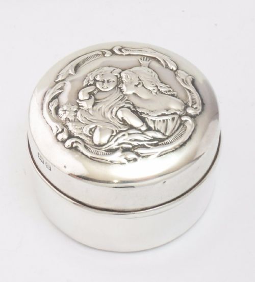 art nouveau silver pill box chester 1904 - CATEGORY: ANTIQUE SILVER - DATED EDWARDIAN