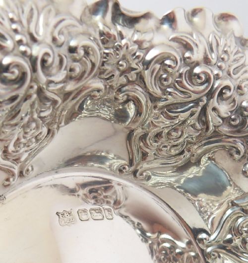 SILVER REPOUSSE DISH SHEFFIELD 1902 FENTON BROTHERS - ADDITIONAL PHOTO 3