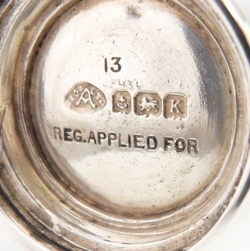 PAIR OF ART DECO SILVER PEPPER POTS BIRMINGHAM 1934 - ADDITIONAL PHOTO 3