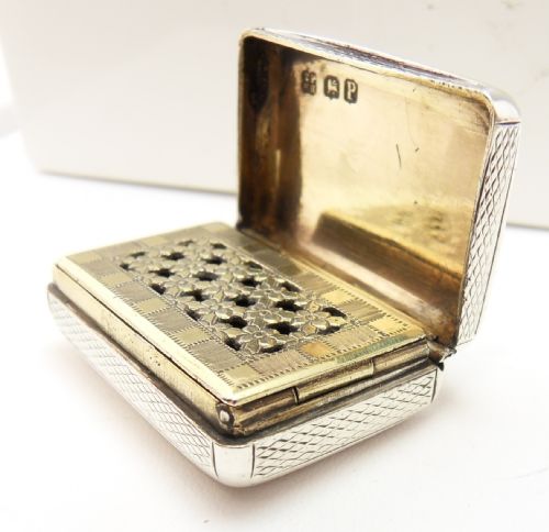 georgian silver vinaigrette london 1790 - CATEGORY: ANTIQUE SILVER - DATED GEORGIAN