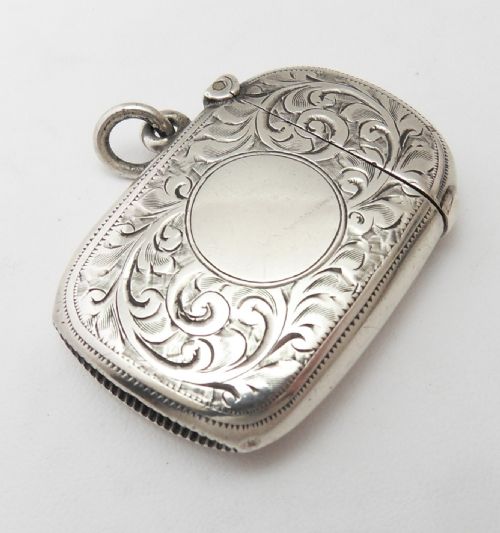 fine silver oval vesta case chester 1900 william neale - CATEGORY: ANTIQUE SILVER - DATED VICTORIAN