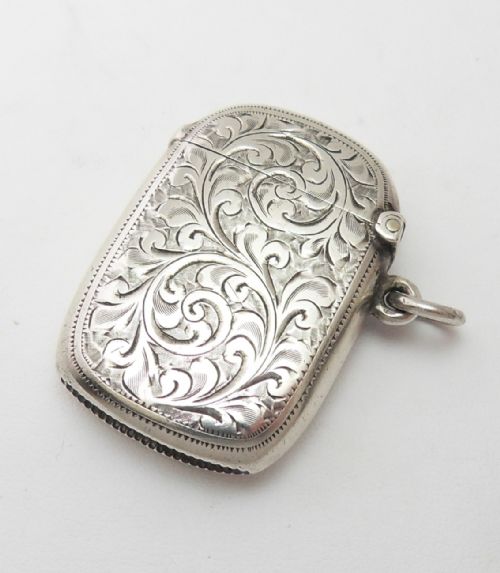FINE SILVER OVAL VESTA CASE CHESTER 1900 WILLIAM NEALE - ADDITIONAL PHOTO 1