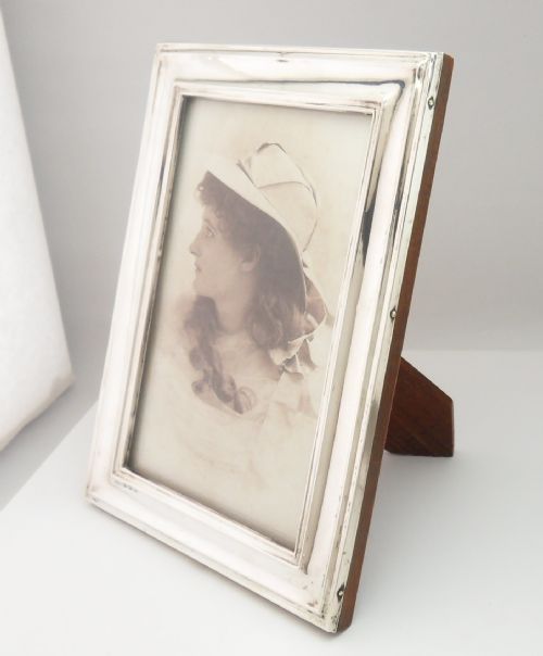 SOLID SILVER PHOTOGRAPH FRAME BIRMINGHAM 1920 - ADDITIONAL PHOTO 2