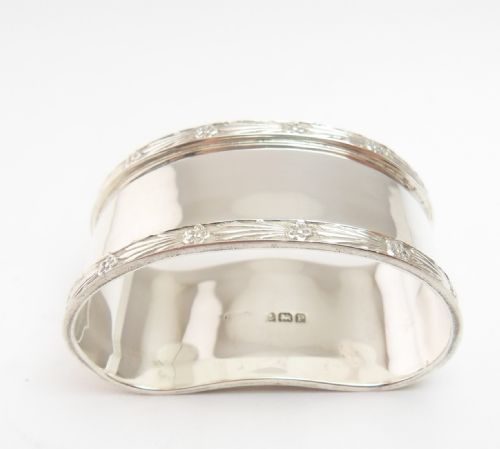 KIDNEY SHAPED HEAVY SOLID SILVER NAPKIN RING BIRMINGHAM 1914 - ADDITIONAL PHOTO 2