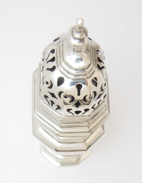 SOLID SILVER OCTAGONAL SUGAR CASTER SIFTER LONDON 1925 - ADDITIONAL PHOTO 6