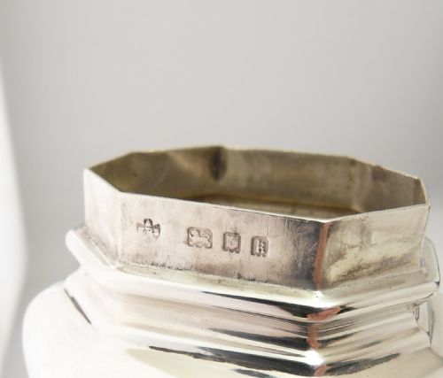 SOLID SILVER OCTAGONAL SUGAR CASTER SIFTER LONDON 1925 - ADDITIONAL PHOTO 9