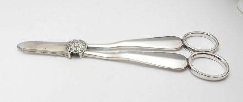 CASED SILVER GRAPE SCISSORS MAPPIN WEBB SHEFFIELD 1933 - ADDITIONAL PHOTO 3