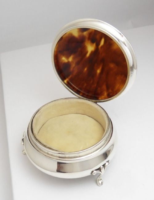 TORTOISESHELL LIDDED SILVER BOX BIRMINGHAM 1927 WH - ADDITIONAL PHOTO 1