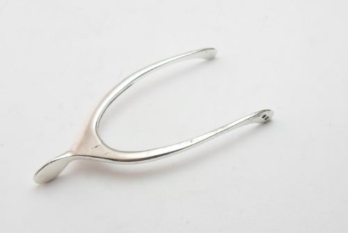 UNUSUAL SILVER WISHBONE FORM SUGAR TONGS BIRMINGHAM 1911 - ADDITIONAL PHOTO 4