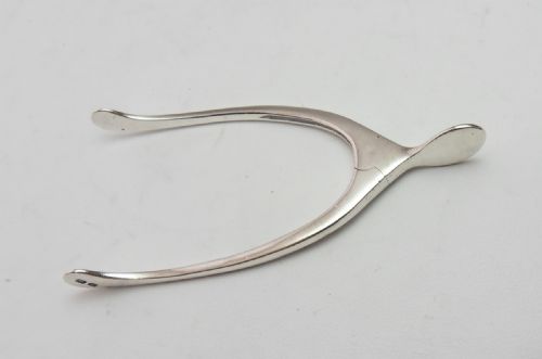 UNUSUAL SILVER WISHBONE FORM SUGAR TONGS BIRMINGHAM 1911 - ADDITIONAL PHOTO 5