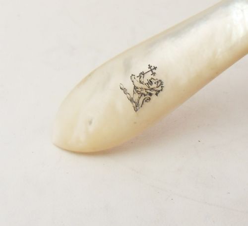 SILVER MOTHER OF PEARL BUTTER KNIFE SHEFFIELD 1881 - ADDITIONAL PHOTO 6