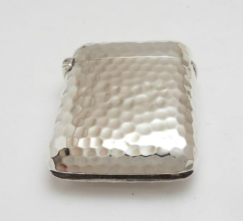 victorian silver hammered vesta case london 1892 - CATEGORY: ANTIQUE SILVER - DATED VICTORIAN