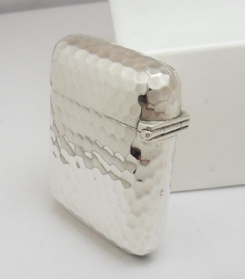 VICTORIAN SILVER HAMMERED VESTA CASE LONDON 1892 - ADDITIONAL PHOTO 4