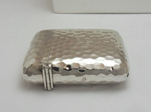 VICTORIAN SILVER HAMMERED VESTA CASE LONDON 1892 - ADDITIONAL PHOTO 5