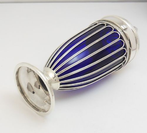 SILVER BLUE GLASS SUGAR SIFTER LONDON 1906 FOR MAPPIN WEBB - ADDITIONAL PHOTO 3