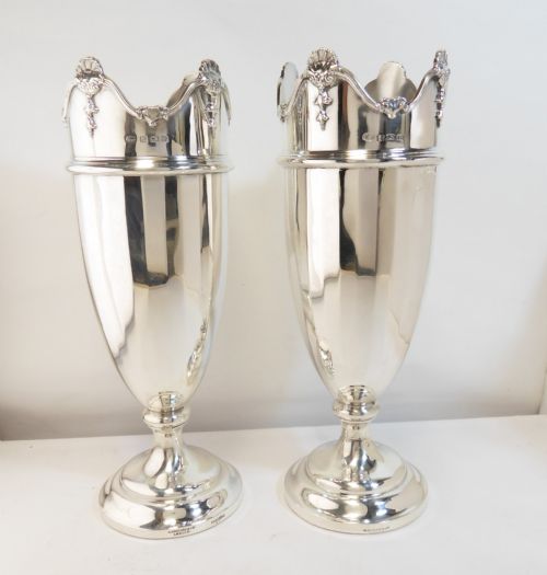 EXCEPTIONAL PAIR OF SILVER VASES BIRMINGHAM 1930 1932 - ADDITIONAL PHOTO 1