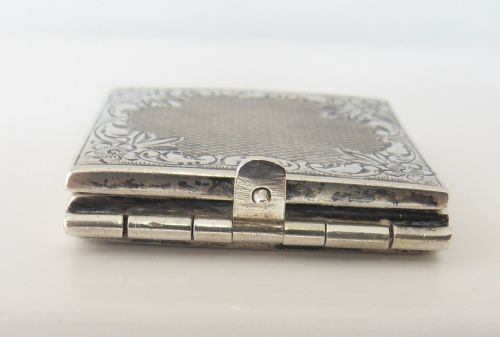 EDWARDIAN SILVER FOLDING PHOTOGRAPH STAMP HOLDER FRAME - ADDITIONAL PHOTO 2