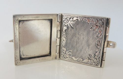 EDWARDIAN SILVER FOLDING PHOTOGRAPH STAMP HOLDER FRAME - ADDITIONAL PHOTO 6