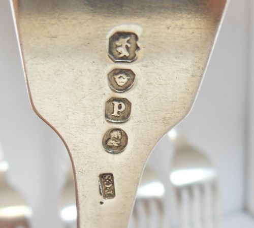 WILLIAM IV SILVER DINNER FORKS HALLMARKED 1830 - ADDITIONAL PHOTO 9