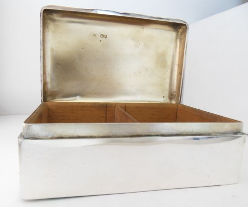 FINE VICTORIAN SILVER BOX LONDON 1895 - ADDITIONAL PHOTO 3