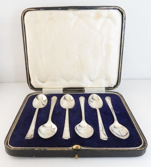 cased set silver teaspoons sheffield 1938 - CATEGORY: ANTIQUE SILVER - DATED 1940