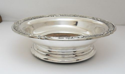 EARLY VICTORIAN LARGE SILVER PLATED BOTTLE COASTER - ADDITIONAL PHOTO 1